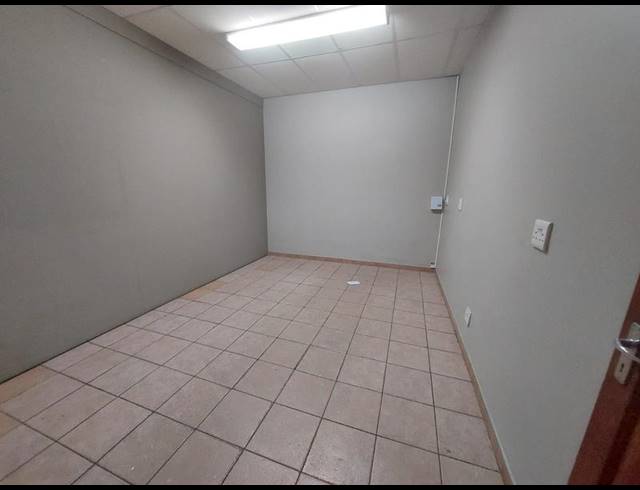 BUSINESS PROPERTY TO RENT IN VANDERBIJLPARK SE 3